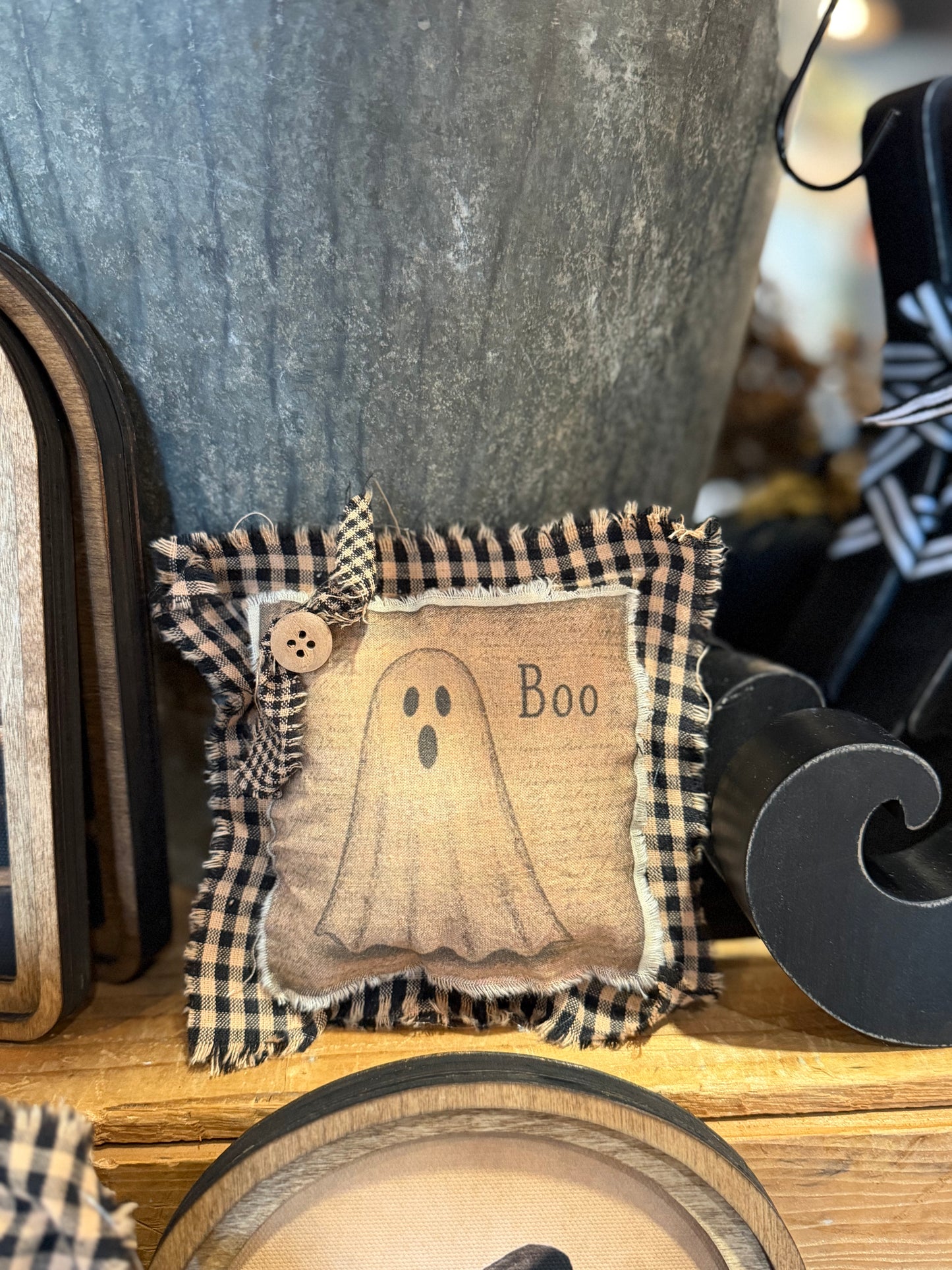 Shanda's Handmade Vintage Pillows & Pocket Pillows - Room and Porch 