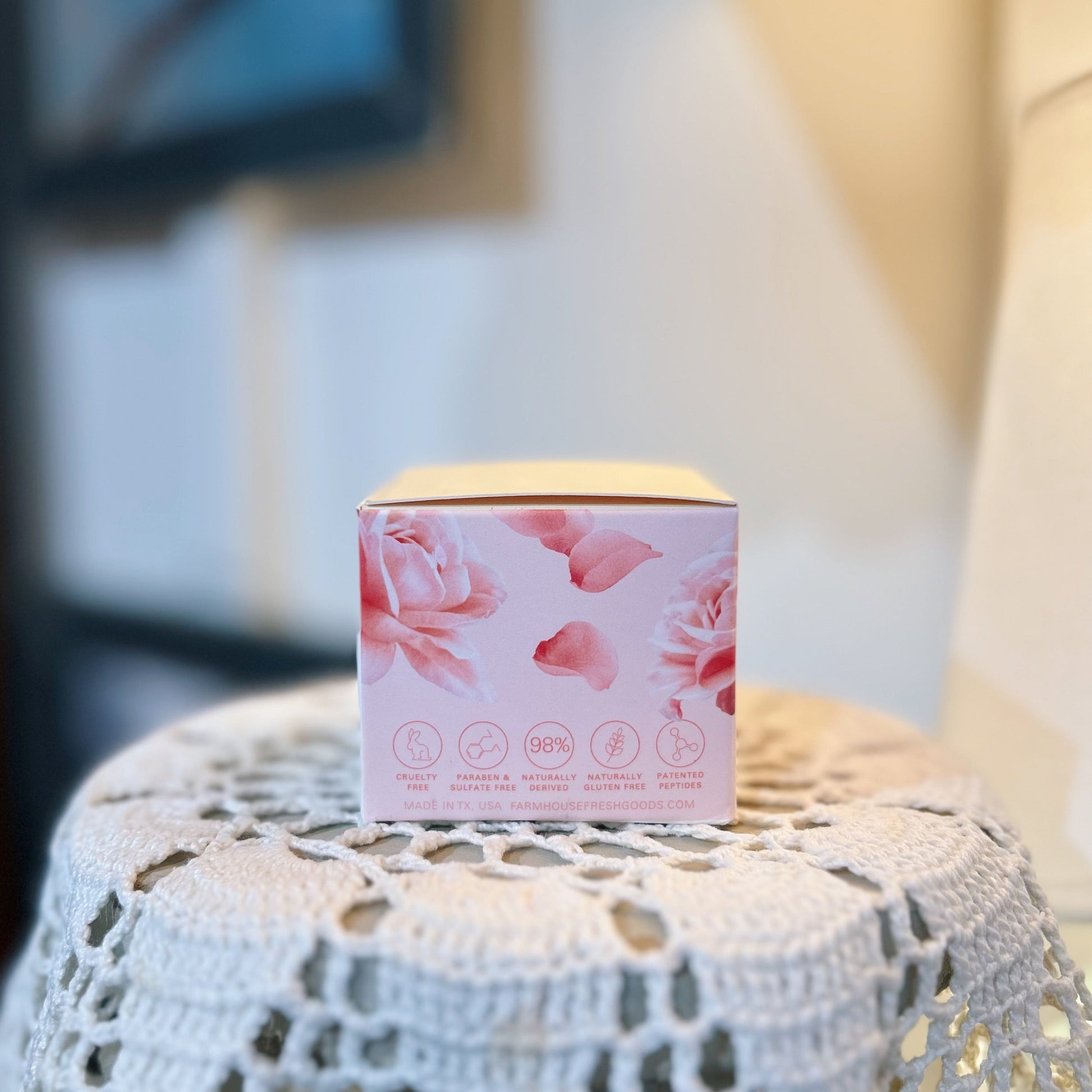 Evening Rose Moon Dip - Room and Porch 