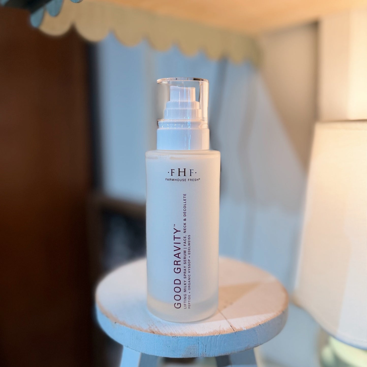 Good Gravity Lifting Milky Spray Serum