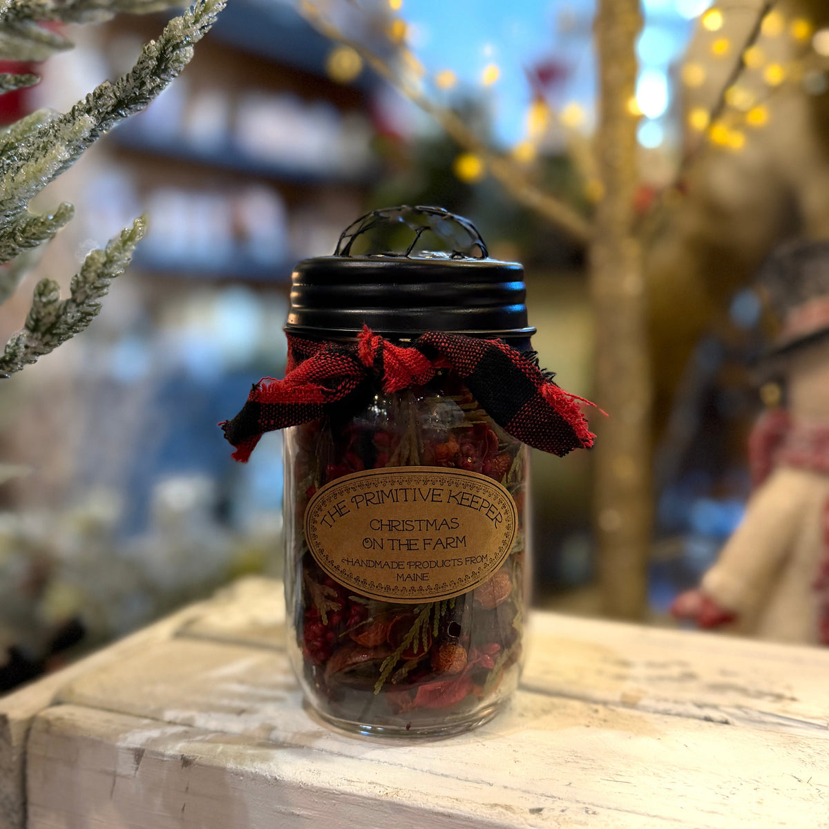Christmas On The Farm Primitive Potpourri Jar