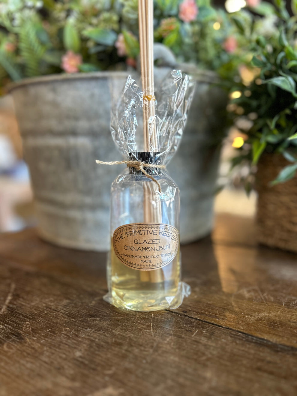 Glazed Cinnamon Buns Reed Diffuser – Room and Porch