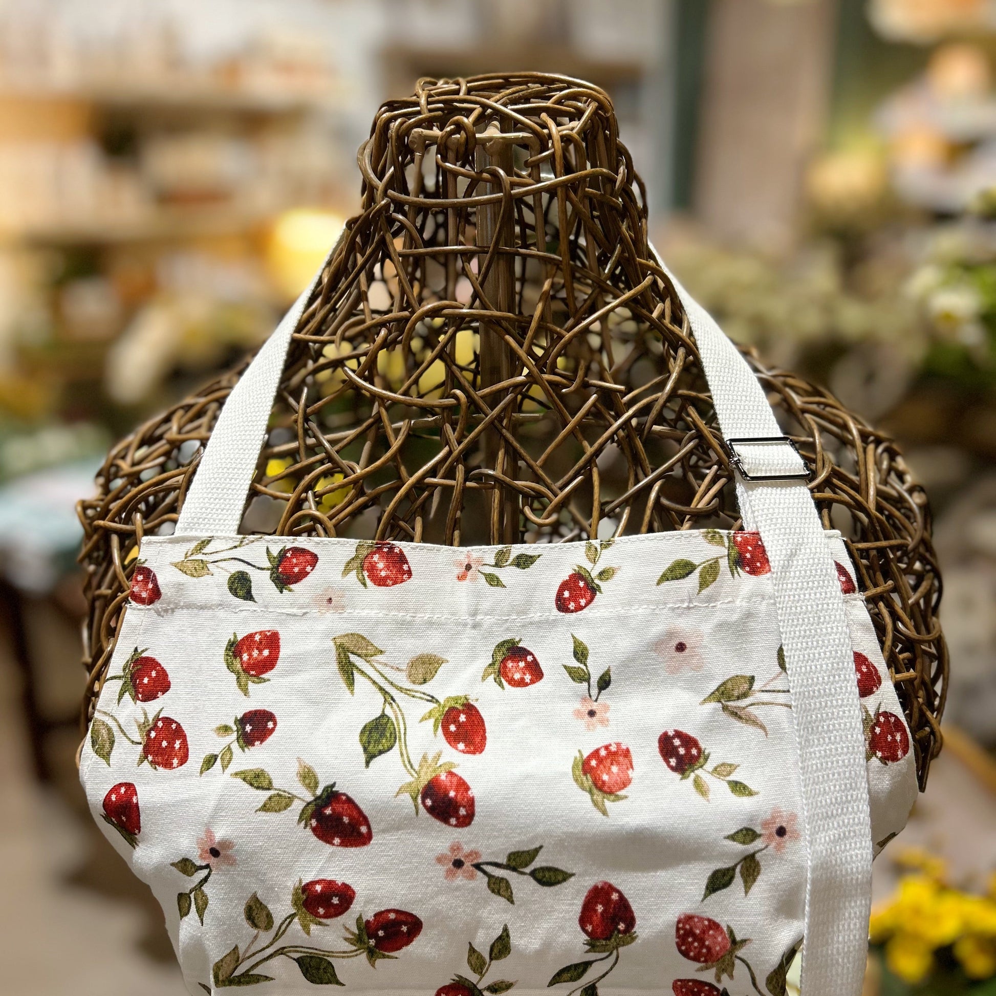 Strawberry Vines Apron - Room and Porch 
