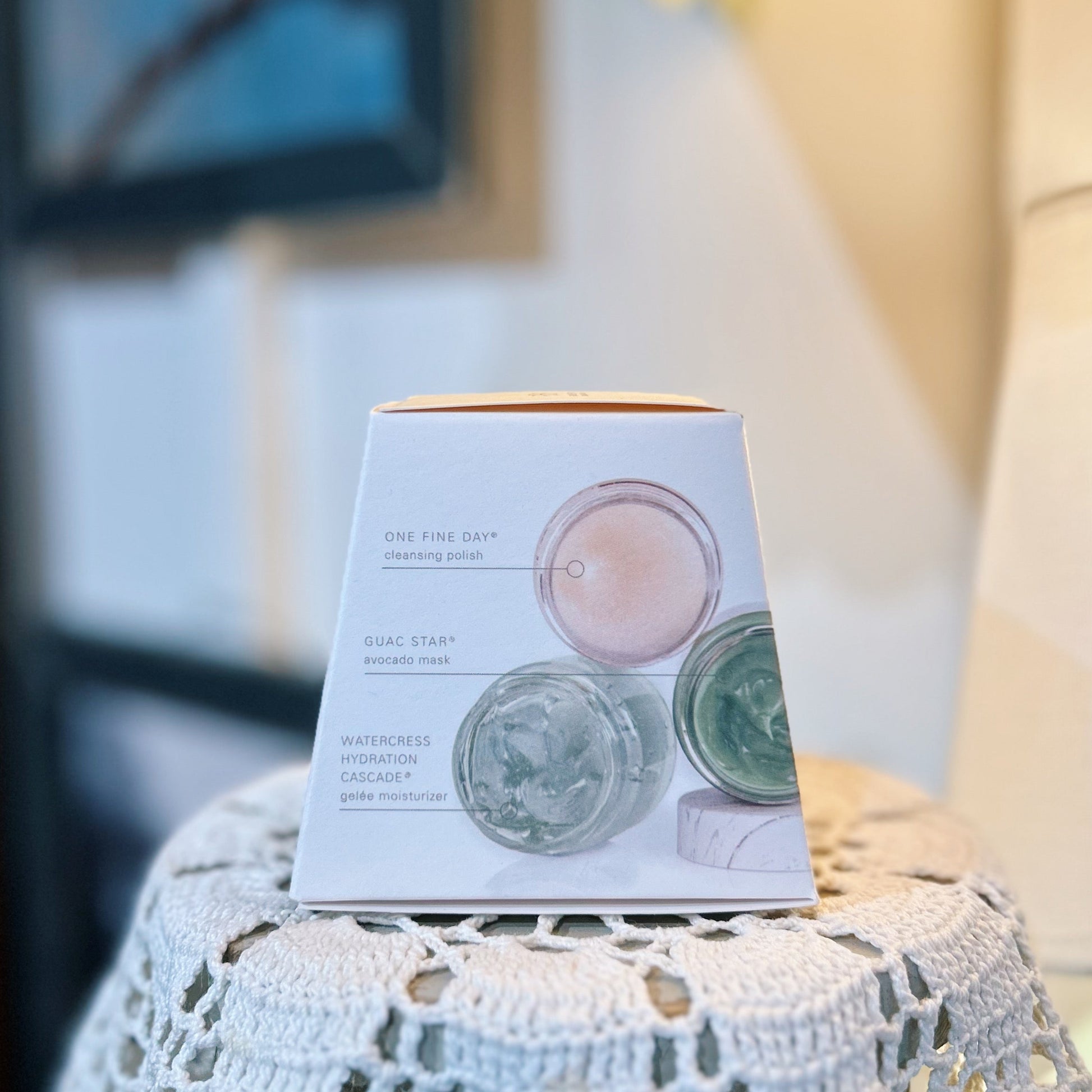 Hydration Cascade 3-step Instant Spa Facial - Room and Porch 