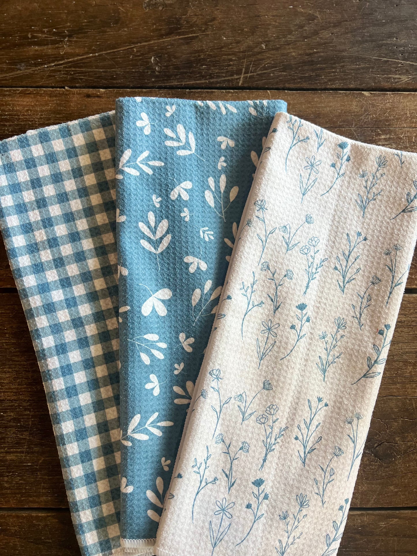 Farmhouse Blue Leaves - Hand Towel
