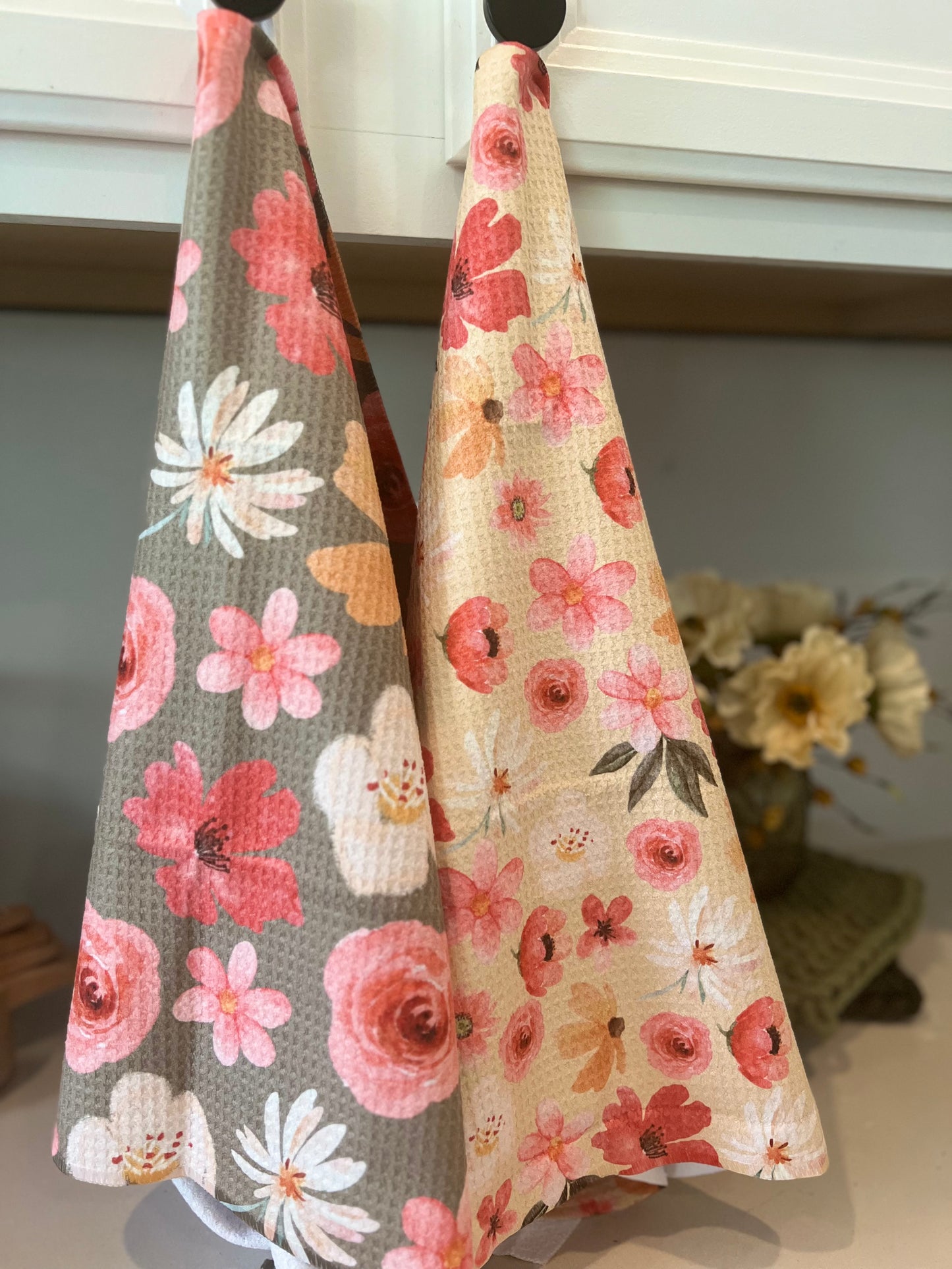 Happy Flowers - Hand Towel (Yellow)
