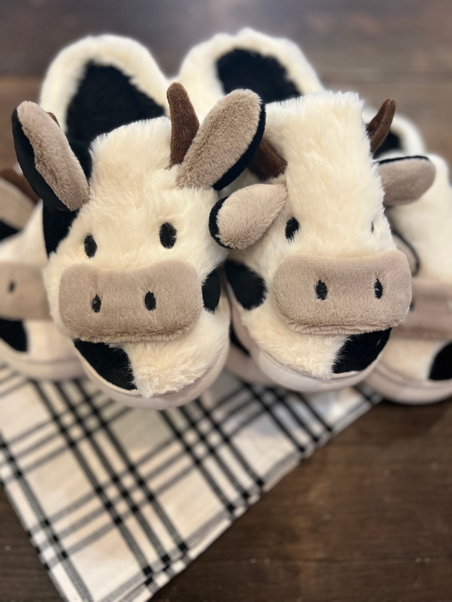 Cow Slippers size 7-8 (38-39)