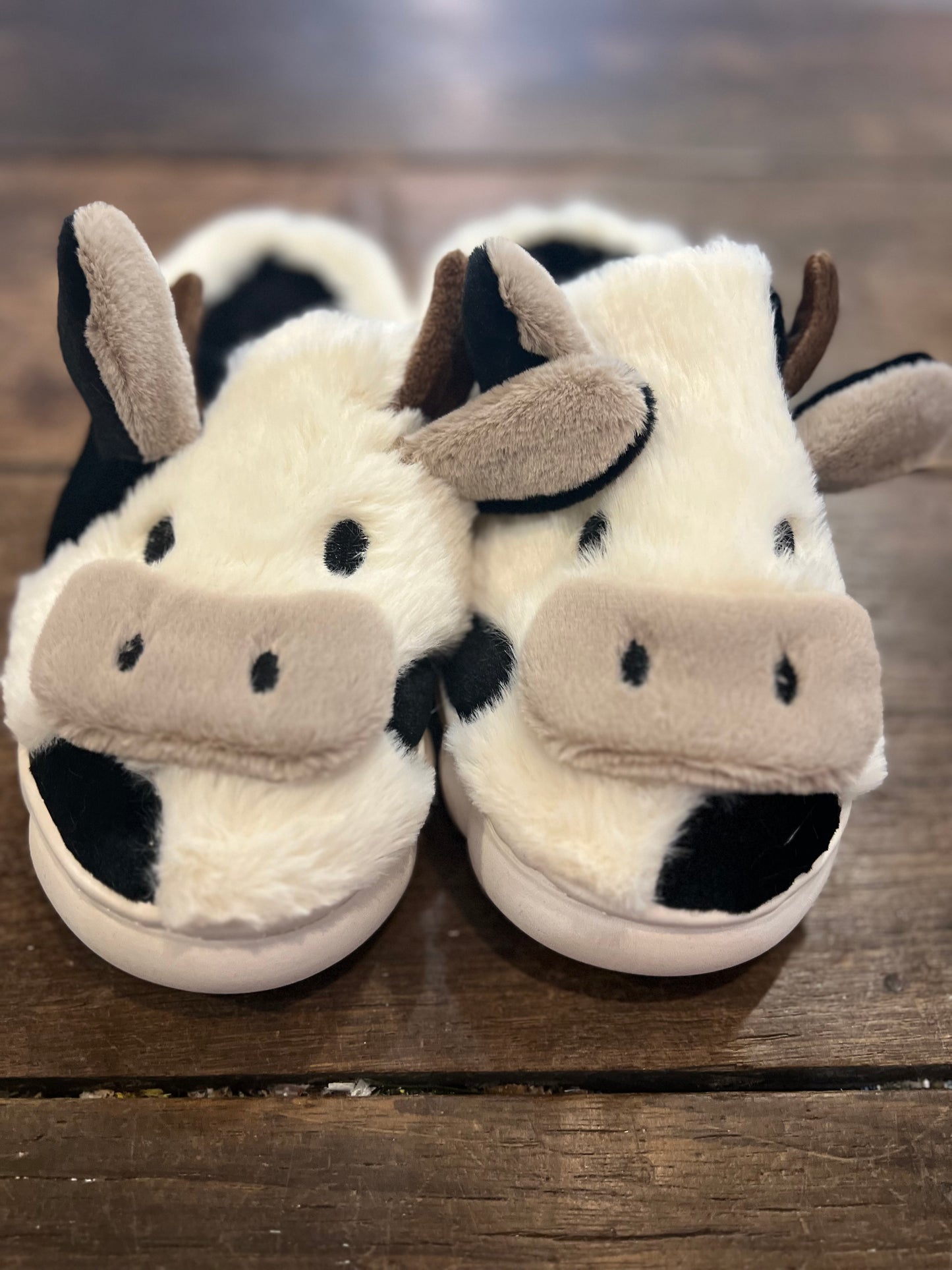 Cow Slippers size 7-8 (38-39)