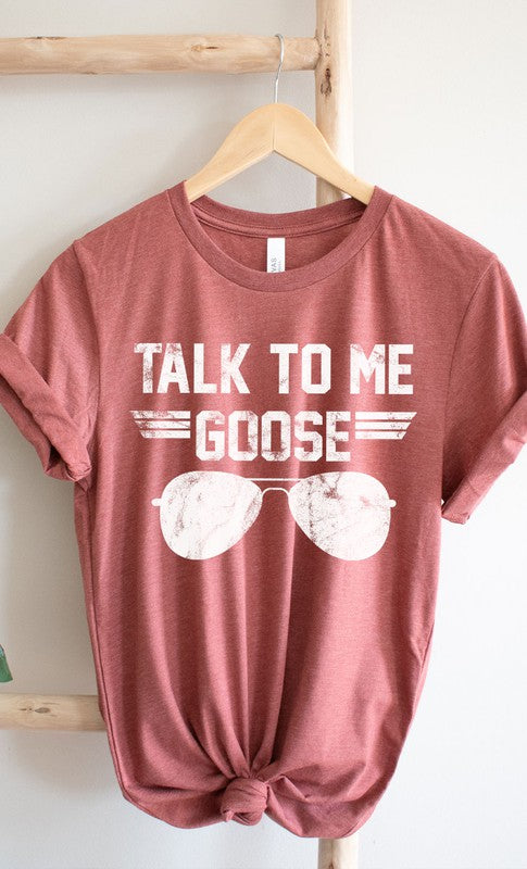 Talk to Me Goose White Ink Graphic Tee – Room and Porch